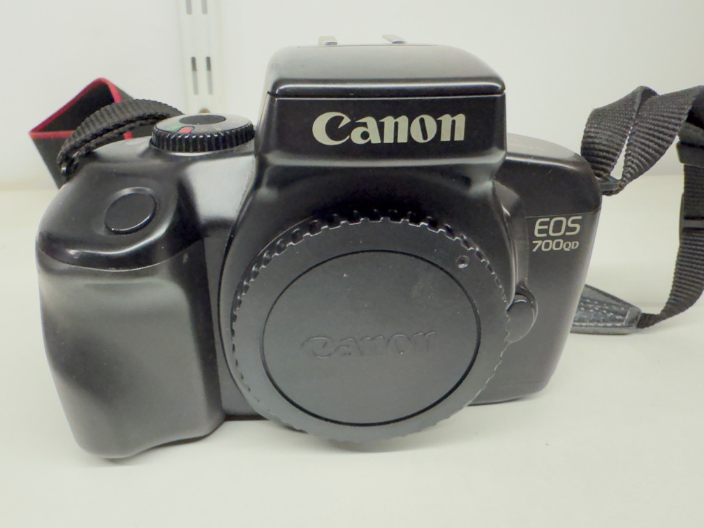 Canon EOS700QD