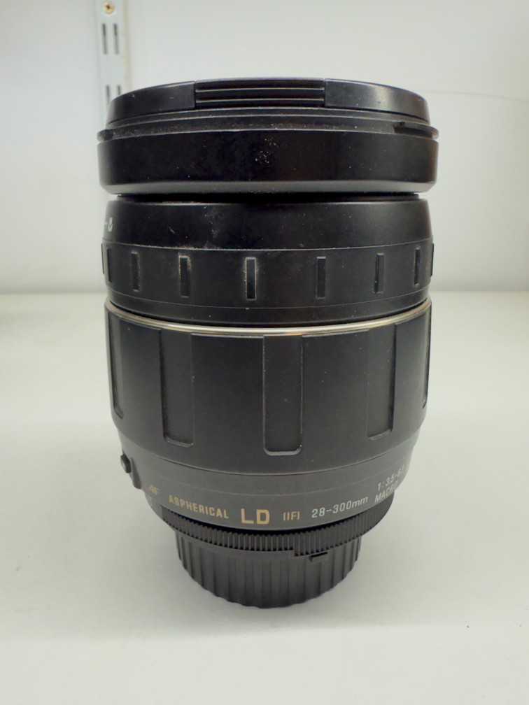 Tamron 18-300